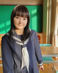 葵わかなの可愛らしい制服姿に「同級生にいたら告白しています」「似合ってる」の声