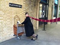 前田敦子、5年前の“ハリポタショット”を懐かしむ「楽しそう笑」 高橋みなみも「かわいい」とコメント