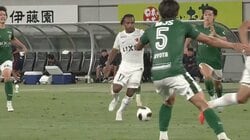 「凄まじい」日本最強のブラジルホットラインにファン騒然「鹿島の魔法使い」「スーパー！」超快速40m疾走→悶絶ラストパスの瞬間