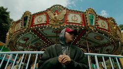 GADORO、ニューアルバム『TAKANABE』から「ハダシノボウケン」のMVを公開。