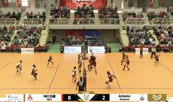 女子バレーとは思えない…“規格外”パワーにどよめき 2枚ブロックを弾き飛ばす衝撃スパイク