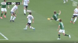 「李忠成！」16年ぶりJ1“東京ダービー”で炸裂したビューティフルゴラッソが元日本代表FWを彷彿させると話題に ｢ボレーの美しさたるや」「時間が止まって見えた」