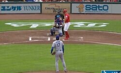 どこ見てんだよ！大谷翔平、160キロ剛速球が“爆速通過”「ビックリしすぎ」空振りした相手打者のリアクションが話題に「そりゃビビる」