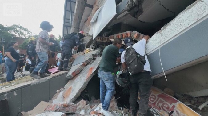 倒壊相次ぎ死者224人…コロンビアでM7.4の地震『国家非常事態』を宣言 1枚目