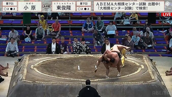 自分ごと回って大逆転 土俵際で起きた“アクロバティックうっちゃり”にファン騒然「すっげぇ」「やるやん！」 1枚目