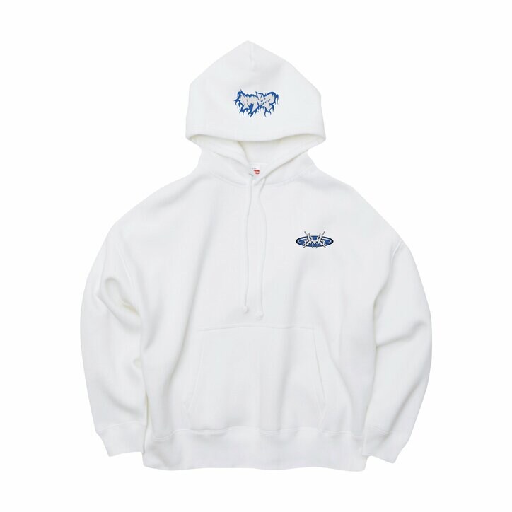 渋谷WWWにて開催されたJUBEE(Creative Drug Store/Rave Racers/AFJB) による初ワンマンの模様が動画で公開。会場にて先行販売されていたオフィシャルグッズもオンライン販売スタート！