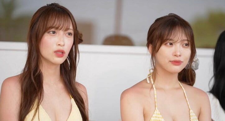 【写真・画像】美人すぎる双子姉妹４組が水着姿を披露！そっくりな美貌に絶賛の声「すごい美人。これはモテる」「スタイルも一緒なの！？？」　1枚目