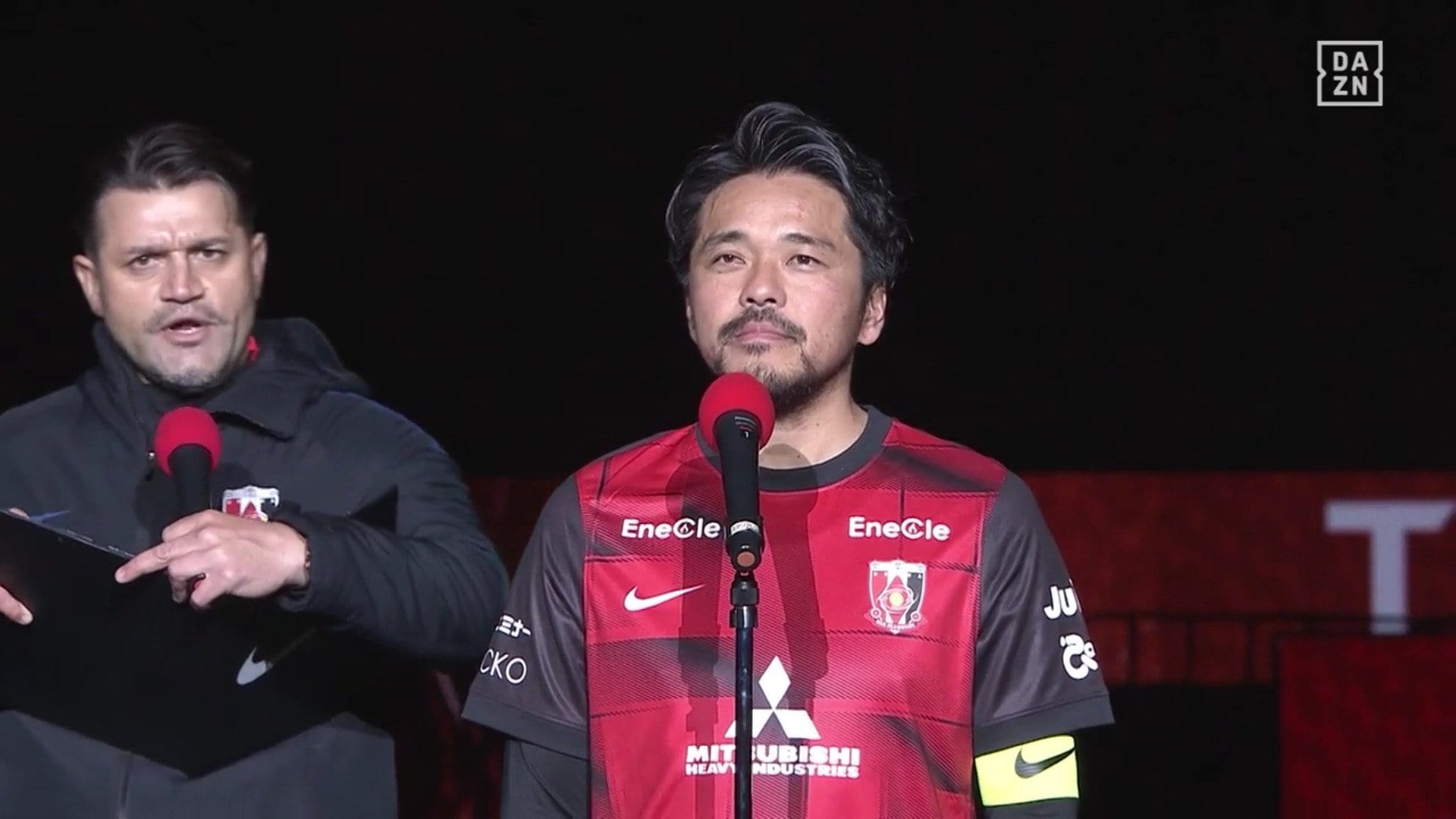 【映像】興梠慎三、通訳を従えて英語でスピーチ