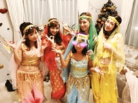 辻・杉浦家のハロウィンにモー娘。OGが集合 ハピサマ風仮装も