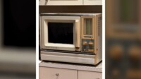 1982年製“現役”の電子レンジが「文化財レベル」