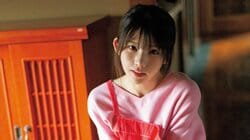 グラビア活動10周年 えなこが“過去一”の姿 『ヤンジャン』表紙＆巻頭＆特別付録袋とじ登場の記念号に