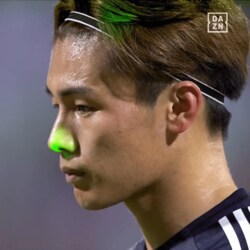 上田綺世、バーレーン戦で先制点！「出禁にしろ」「色々とダサい」ブーイング＆レーザーポインターの“嫌がらせ”で敵地ファンには批判の声【日本代表】