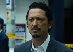 優秀で真面目なシングルファザーの刑事に一体何が…壮絶な闇落ち理由が明かされ「予想以上にしんどくて泣く」「重い、重すぎる」と反響『インフォーマ -闇を生きる獣たち-』