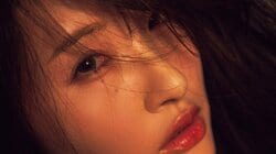“身長170cm×B101cm” 原つむぎの大胆さと美しさを余すことなく収録 最新写真集『Bloom』が9月11日発売