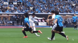 まるで中村俊輔！横浜のファンタジスタ、“黄金の左足”で華麗弾「美しい虹がかかったぜ！」「やっぱアマジュンには10番を」国立を沸かす