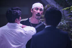 『警視庁麻薬取締課 MOGURA』 第5話 見逃し配信中 対立するラッパー集団が手を組み、黒幕の国家権力・安堂（風間俊介）に立ち向かう！