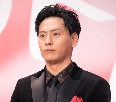 山下健二郎、『ZIP!』共演者との集合ショットに反響「笑顔がみれて幸せ