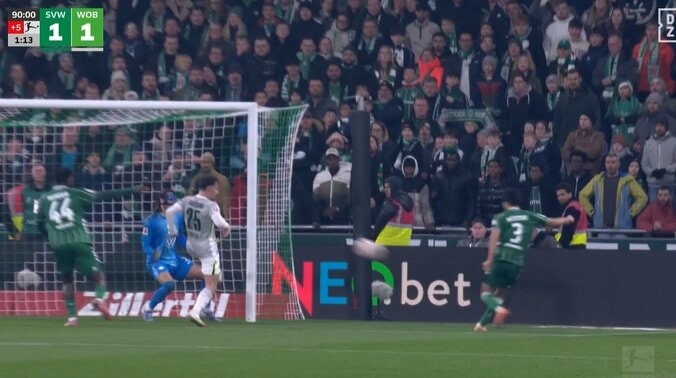 【映像】ドンピシャ枠内ボレー炸裂の瞬間