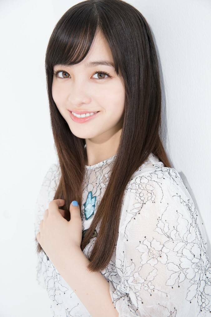 橋本環奈、小栗旬からの無茶振りも「1000年に1人」を武器に 4枚目