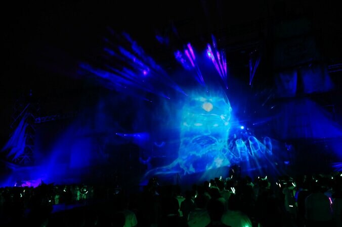 雨と210トンの水演出で国民全員が濡れた！ 欅坂46『欅共和国2019』はアンコールなしのセトリで20曲を熱演 32枚目