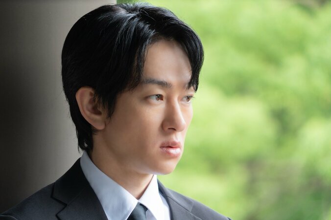 【写真・画像】「独立事務所を許さない」タレントの不倫＆未成年飲酒スキャンダル、リーク元は前事務所の元担当マネ「スキャンダルイブ」#2で描かれる芸能界の闇　1枚目