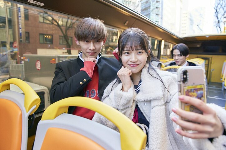 『恋ステ 2021冬Tokyo』ななか×ヒナ×ひまり×みさ×ここインタビュー ここのおばあちゃんはとらい推し！学校で人気のメンバーは？ 2枚目