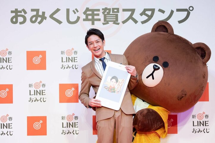 滝沢秀明、ファンへの想い込めたLINEスタンプ作成 『もこもこ』と『あげあげ』
