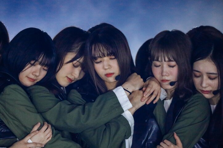 欅坂46、笑顔と涙あふれたラストライブで5年間の歴史に幕 新たな坂を駆け上がる“櫻坂46”が誕生