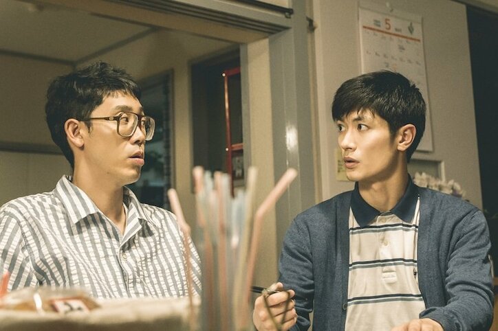 大泉洋が実在の人物を熱演!映画『こんな夜更けにバナナかよ 愛しき実話』場面写真一挙解禁
