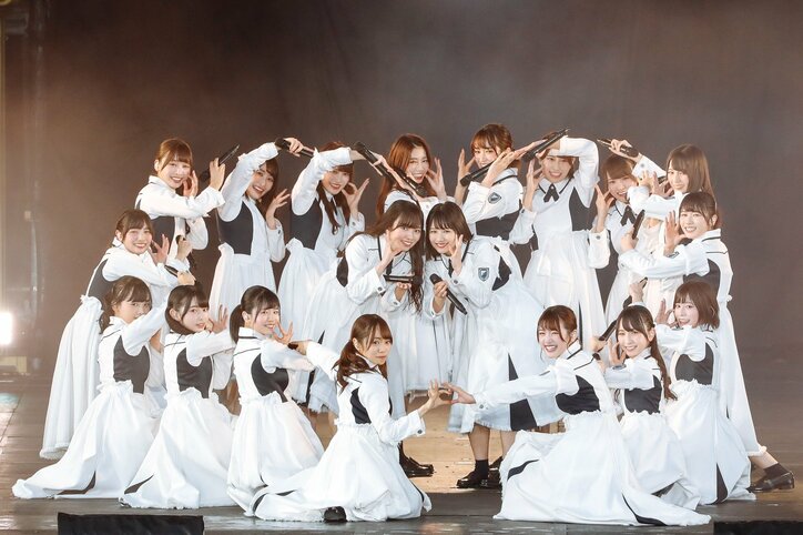 欅坂46『欅共和国』今年も大盛況で閉幕！ MCでは11ヶ月ぶりの「てち」照れ笑い