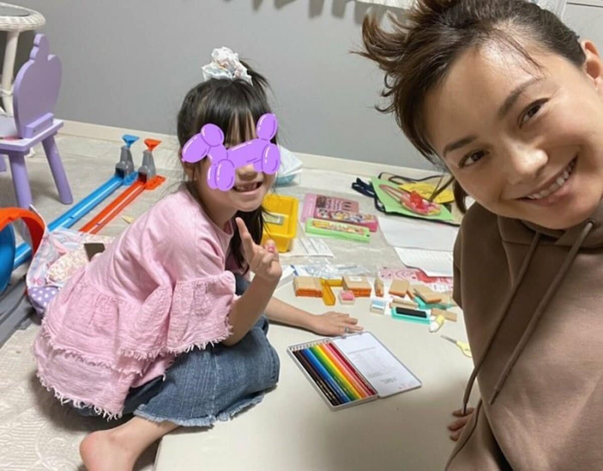 蛯原英里 子ども達の入園 入学の準備 一気にくるので準備がかなり大変 話題 Abema Times 蛯原英里 子ども達の入園 入学の準備 一気にくるので準備がかなり大変 話題 Abema Times