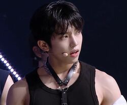 「あの子は誰？」「筋肉が怒ってる！」18歳とは思えない…イケメンすぎる日本人練習生、鋭い目線と激しいパフォーマンスにライバルたちも興奮冷めやらず