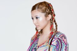 「TO BE」「Boys&Girls」…アユのCDジャケットの再現度の高さが話題に『Ｍ 愛すべき人がいて』第6話