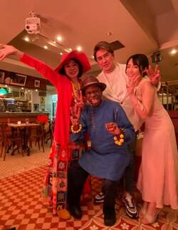  川崎麻世、サンコン夫妻らとの食事会「サンコンさんが焼酎を持って俺の隣に座って」 