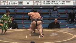 191キロ超巨漢力士、想像の斜め上を行く素早い動きに「これは良い取組」驚きの声