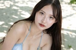 「スタイルめっちゃいい」「結構たかぶる」25歳あざと水着美女の登場に男たちテンション上々