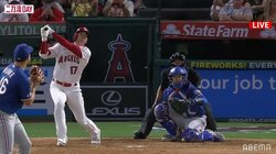 飛び出した瞬間、大歓声！大谷翔平“ホームラン未遂”の大飛球2発に現地ファンも興奮のちため息「いい音だったんだけど」「当たりは良かった」