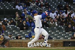 鈴木誠也、“怪物新人”からあと少しでホームランの大飛球も20号ならず…4打数1安打1盗塁で打率.275 カブスはプレーオフ進出へ痛恨の連敗