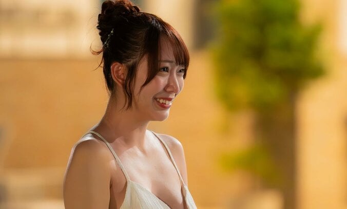 【写真・画像】「2年間で300人斬り」26歳セクシー女優の“おねだりキス”に衝撃「え〜長い！」　2枚目