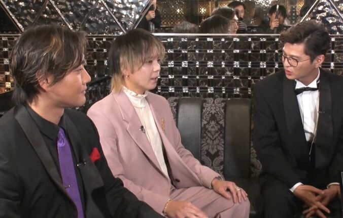 【写真・画像】「総工費2億円」リニューアルオープンした人気ホストクラブ、豪華すぎる店内にアイドルたちが驚き　2枚目