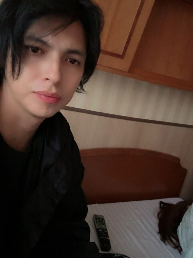  アレク、入院中の妻・川崎希に怒られた理由を明かす「看護師さんが来てくれて助かりました」  1枚目