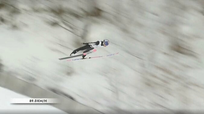 悩める日本人天才ジャンパーが蘇った大飛行「完璧なジャンプだ！」 五輪でも「ミラクルを起こす小林陵侑」期待高まる世界一 4枚目