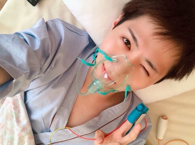 “てじなーにゃ”山上兄弟の兄、扁桃腺の摘出手術を報告「ルンルン気分でオペ室へ！！笑」 1枚目