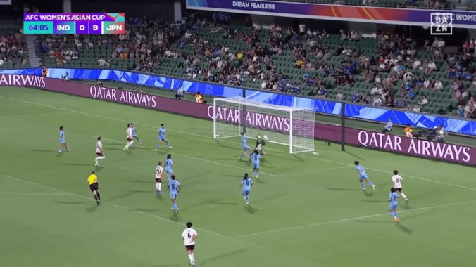 「侍ジャパンより点取ってる！」“頭利き”のなでしこFW、豪快ダイビングヘッド炸裂「マジでかっこいい」20分間でハットトリック【女子アジアカップ】 5枚目