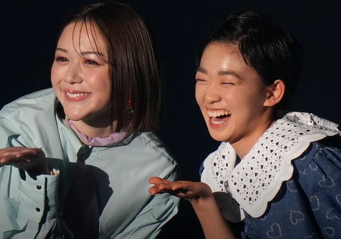 【写真・画像】「女神」「華がある」みちょぱ、地元・静岡で純白ワンピース姿で登場！爽やかランウェイ闊歩に視聴者を魅了　1枚目