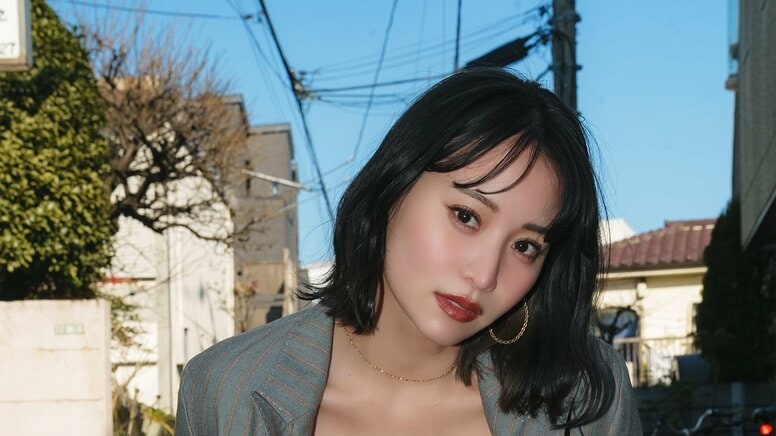 永尾まりや、艷やかボディで魅せる“ランジェリーナ姿” SPA！デジタル写真集の誌面カット公開