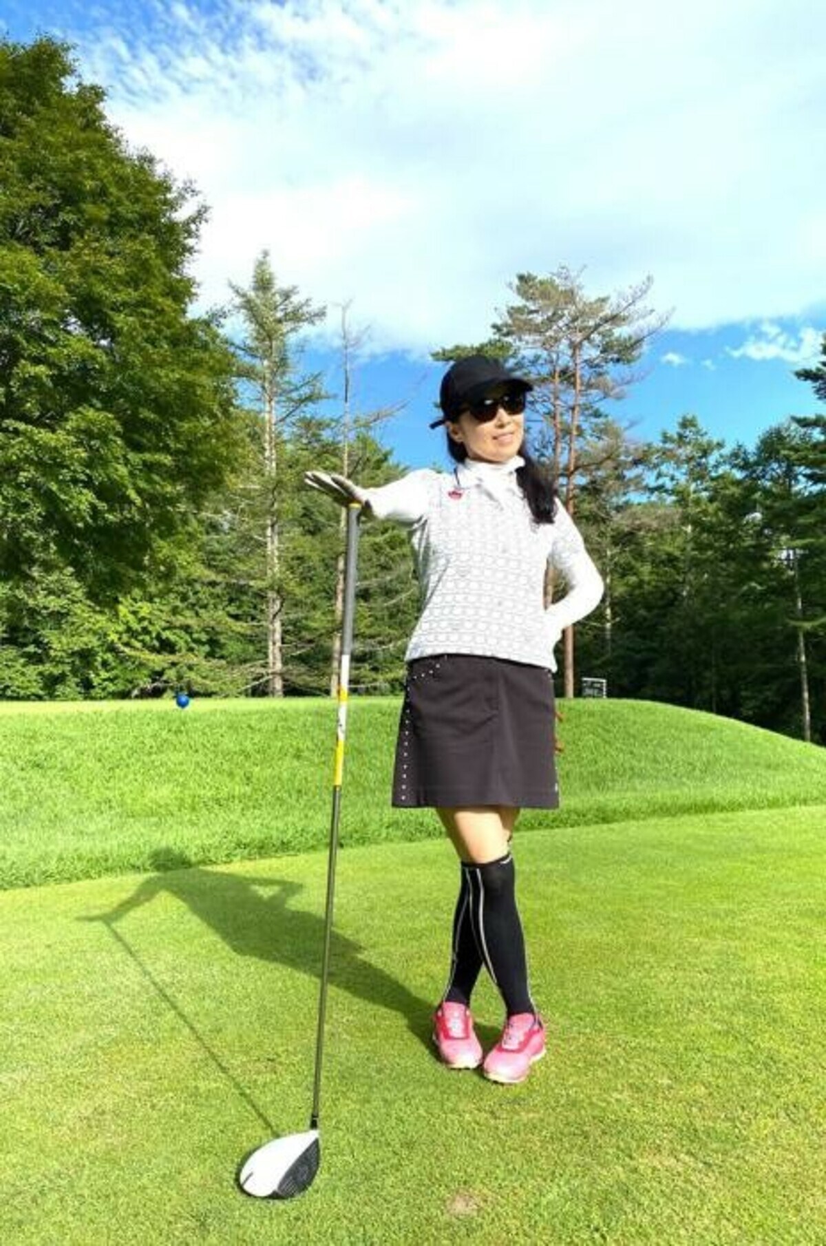 藤あや子、ゴルフウェア姿の全身ショットを公開「とても可愛い