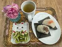 假屋崎省吾『今朝は手でにぎったおむすび作りました〜っ‼️』