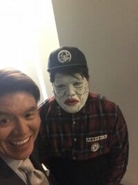 ヒロミ、“白塗りモノマネ”のくっきーと2ショット「ダブルヒロミ」