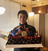 菅田将暉、27歳の誕生日を報告「おもしろいもん作っていけたらなと」